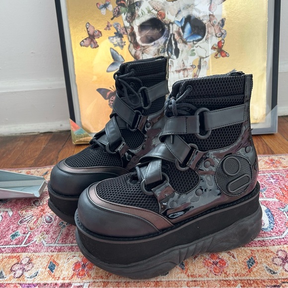 Demonia Neptune-126 Black Platform Chunky Boots - Picture 6 of 8